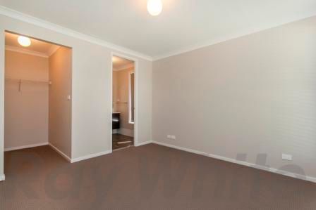 8 Watkin Street, JORDAN SPRINGS, NSW 2747