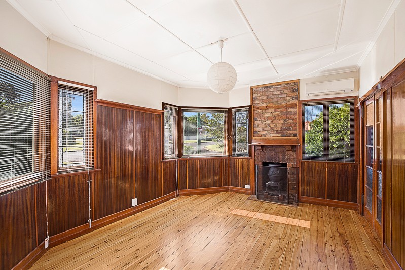 18 Lloyd Street, Harristown, QLD 4350