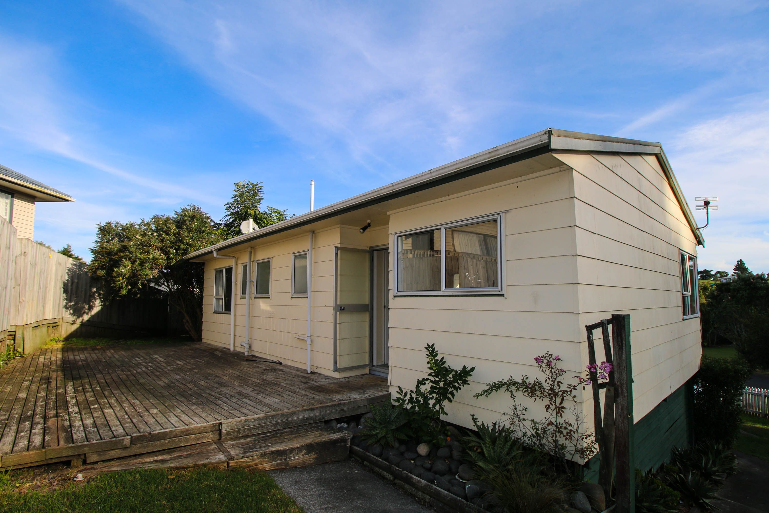 5 Trengove Place, West Harbour, Waitakere City