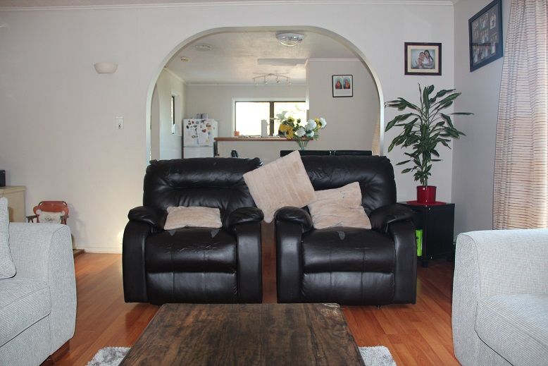 8 Sycamore Drive, Sunnynook, North Shore City