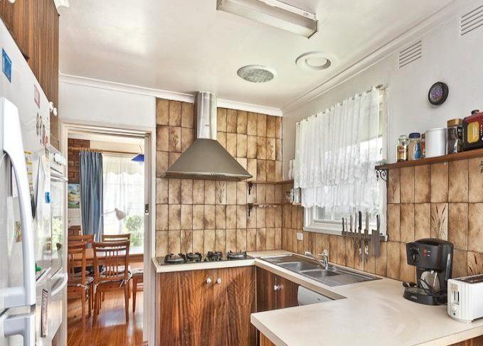 42 Locharn Crescent, Keysborough, VIC 3173