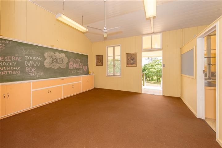 18 Langmorn Street, Raglan, QLD 4697