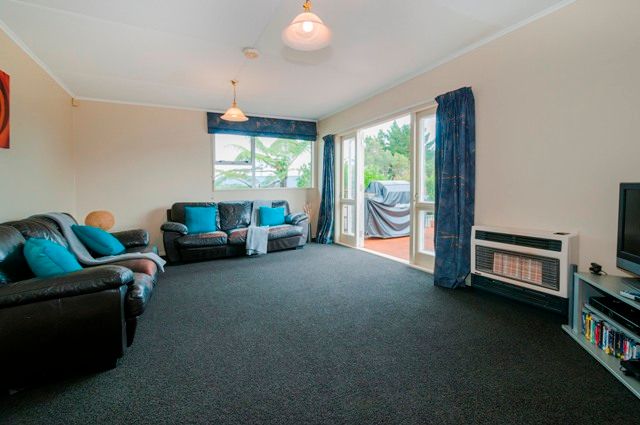 18 Robson Street, Stokes Valley, Lower Hutt City
