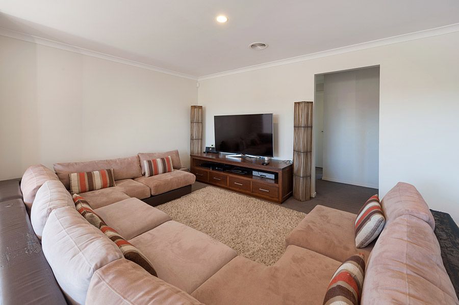 22 Cable Circuit, Craigieburn, VIC 3064