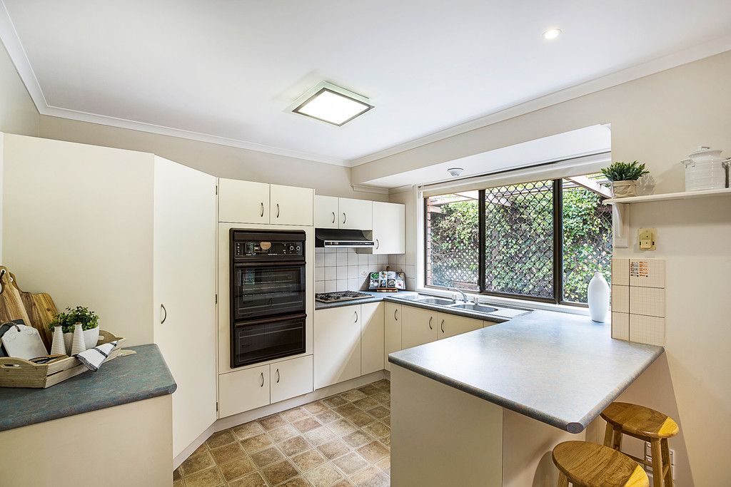 7 Cossart Street, Centenary Heights, QLD 4350