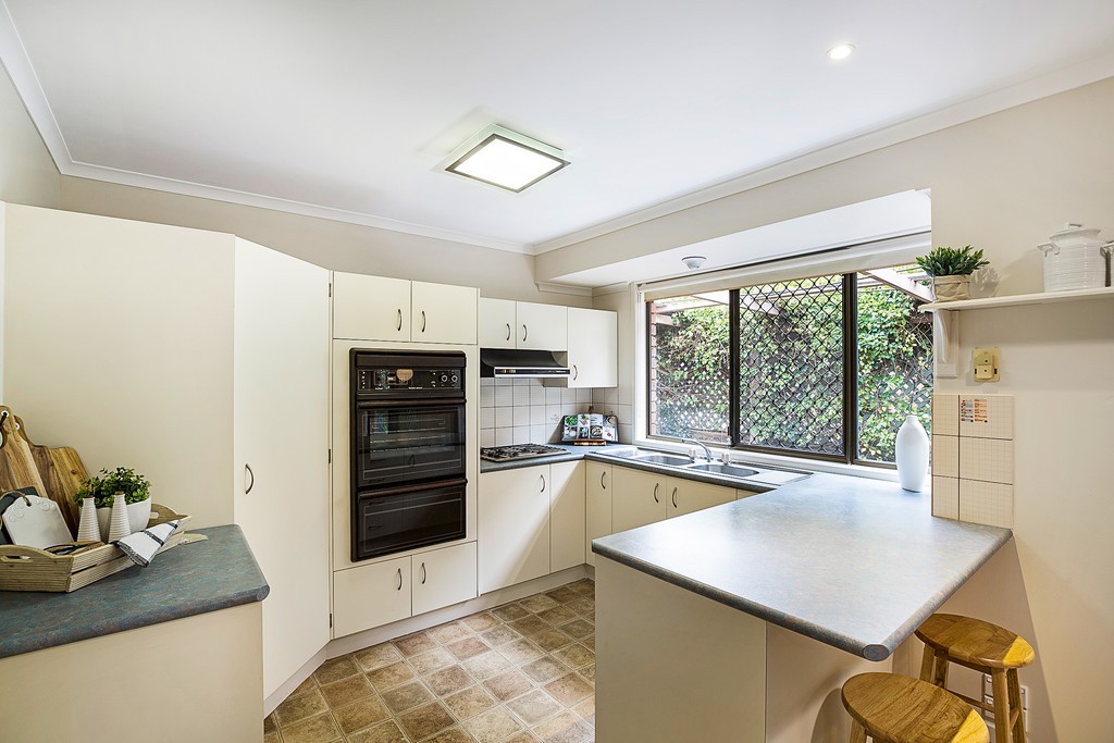 7 Cossart Street, Centenary Heights, QLD 4350