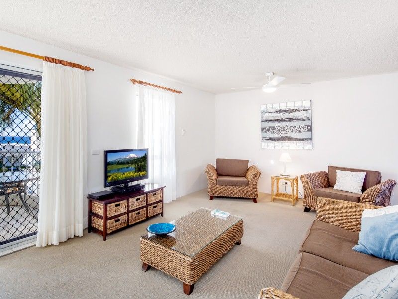 Unit 8 'Resort Estoril'  38 McIlwraith Street, Moffat Beach, QLD 4551