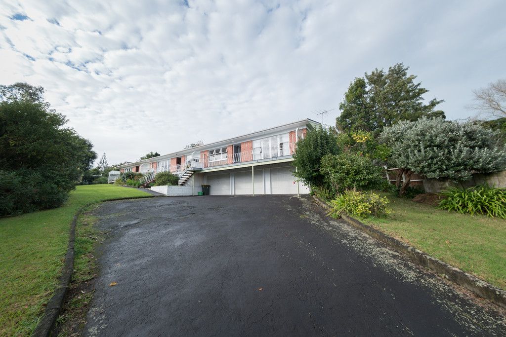 1/7 Castleton Drive, Howick, Manukau City