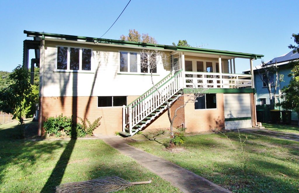 174 Sterculia Avenue, Holland Park West, QLD 4121