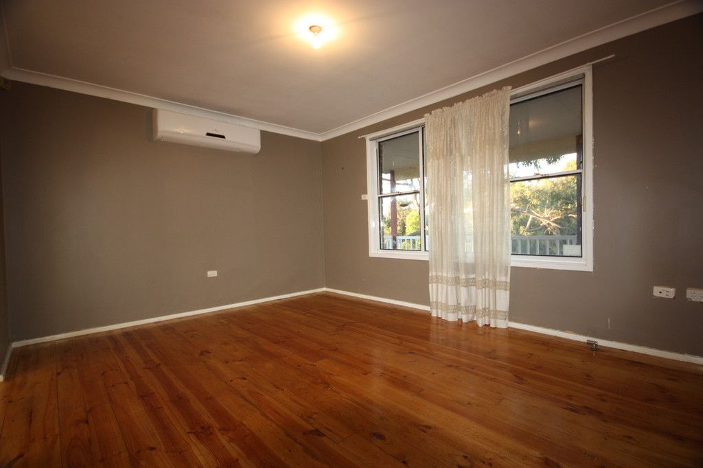 29 Kembla Crescent, Ruse, NSW 2560