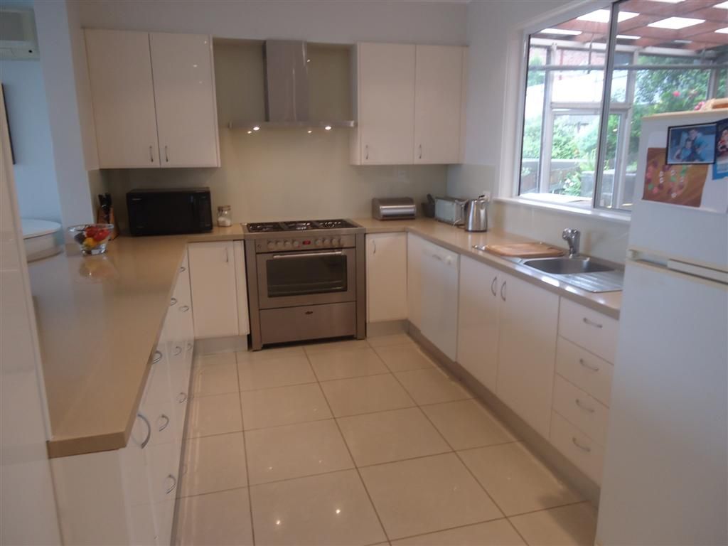 27 Ashford Parade, Merewether Heights, NSW 2291