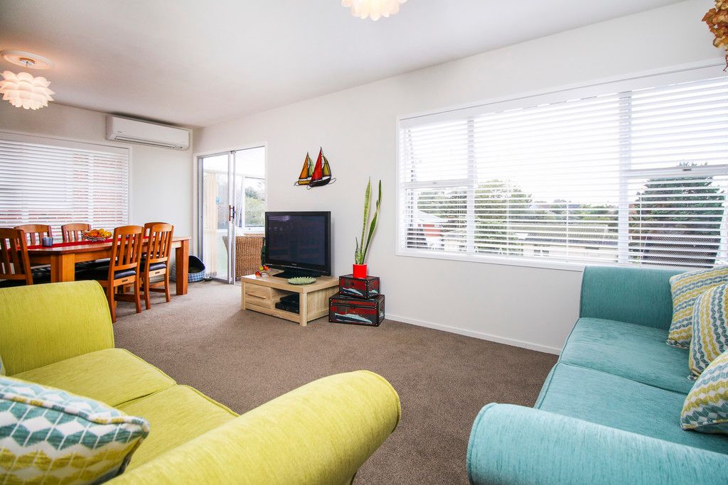 11 Kayeleen Place, Howick, Manukau City