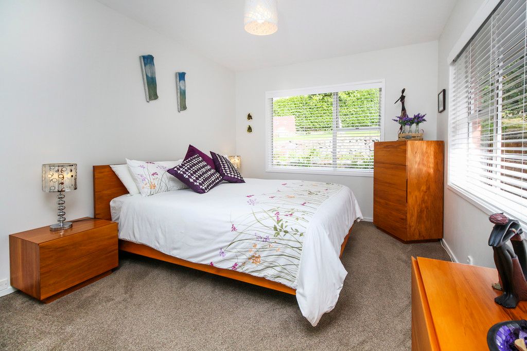 11 Kayeleen Place, Howick, Manukau City