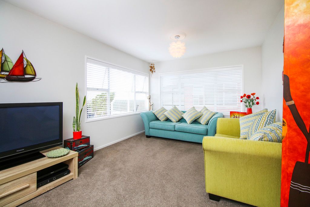 11 Kayeleen Place, Howick, Manukau City