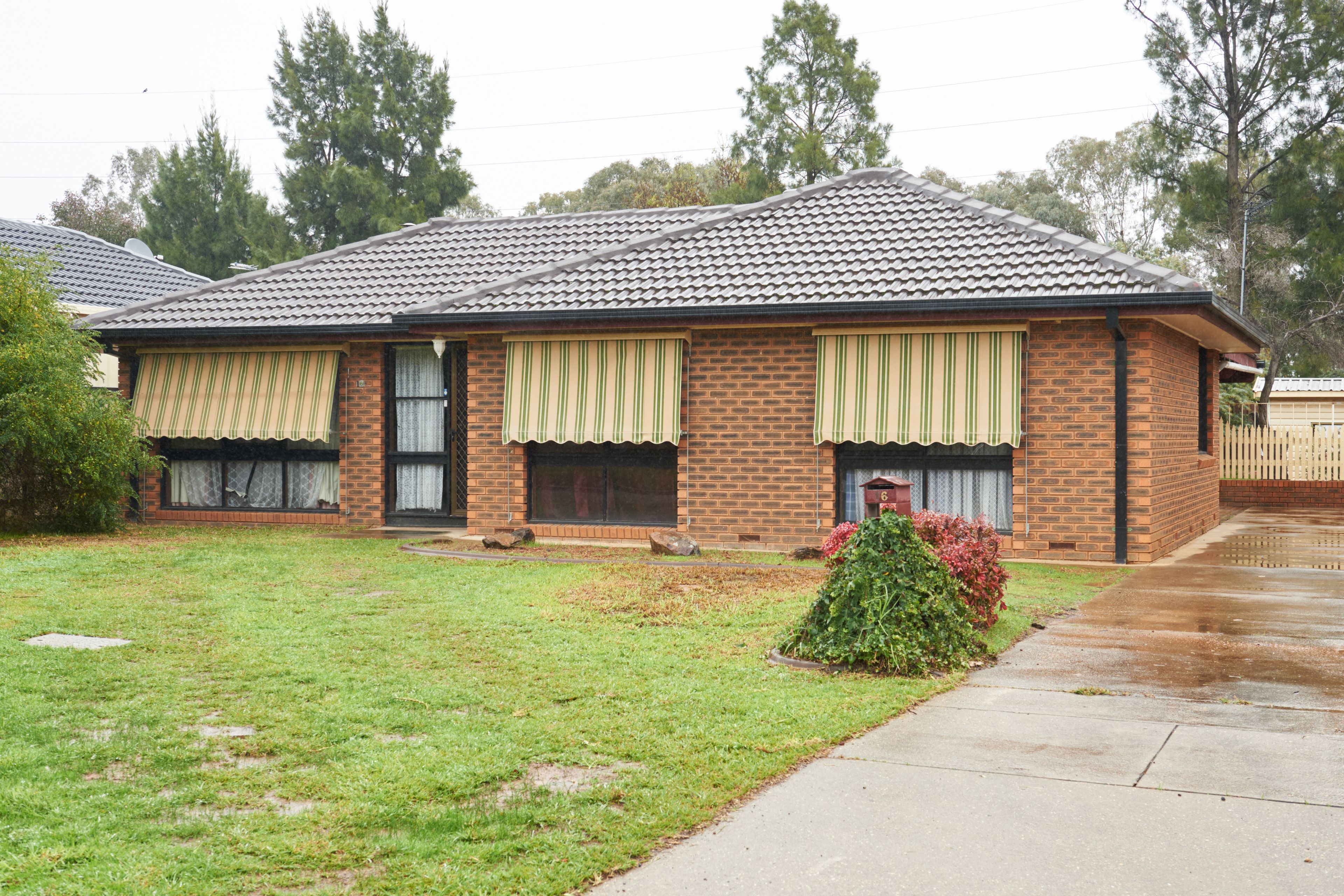 16 Adjin Street