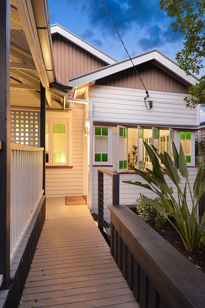 31 Tenth Avenue, Windsor, QLD 4030