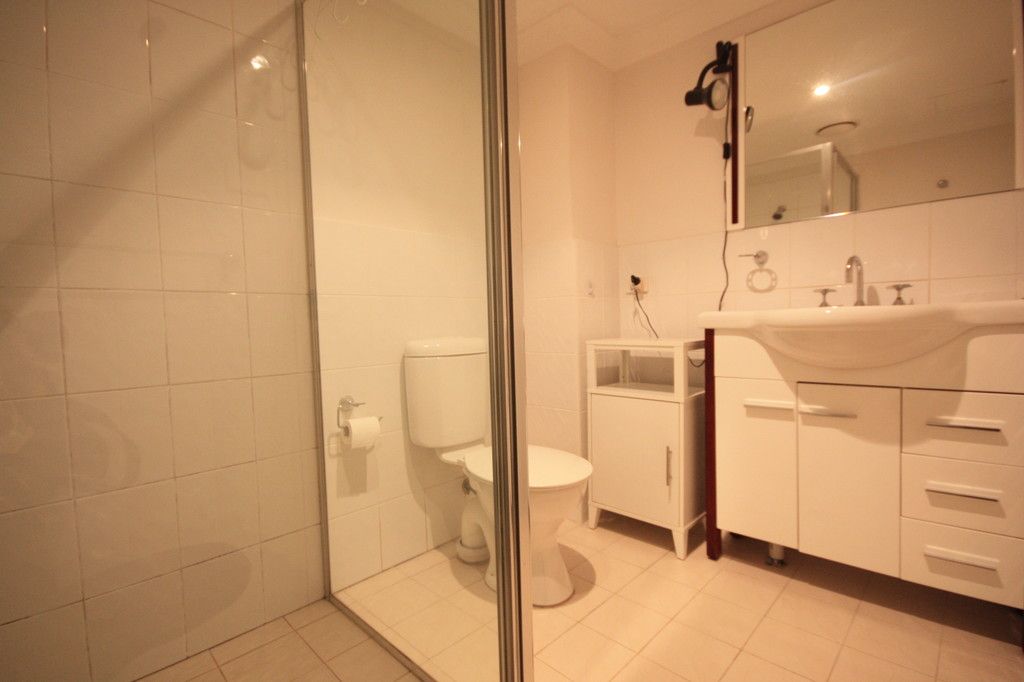 8/41 Woodhouse Drive, Ambarvale, NSW 2560
