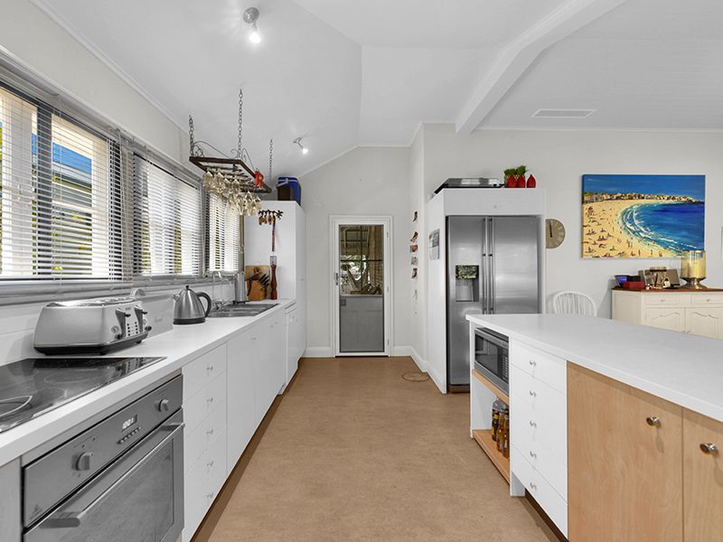 14 Eveleigh Street, Wooloowin, QLD 4030