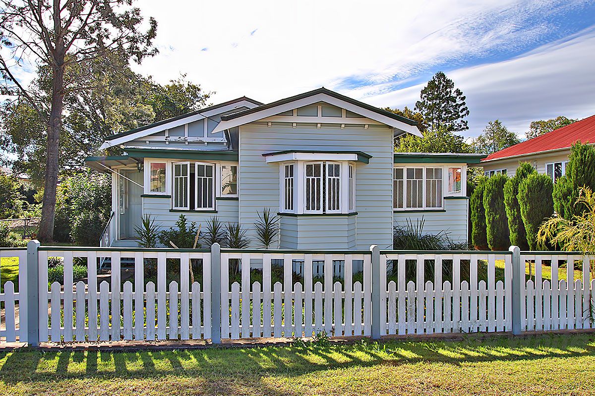 12 Bostock Street, Newtown, QLD 4305