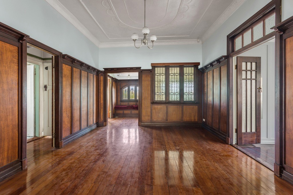 89 Hawthorne Road, Hawthorne, QLD 4171