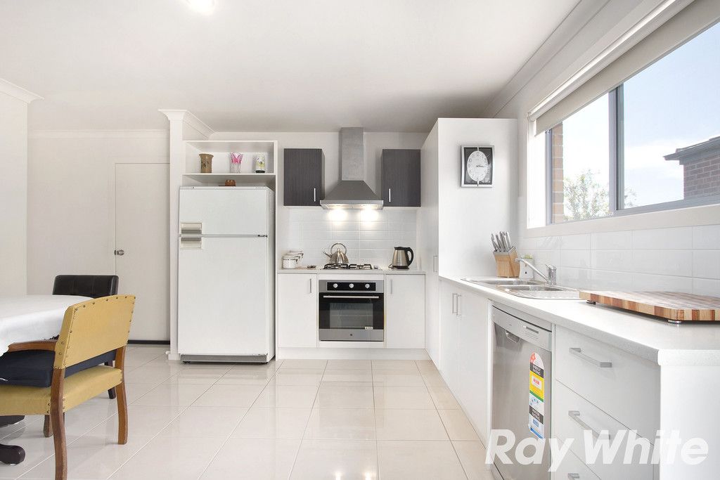 28/11 Hawk Avenue, Pakenham, VIC 3810