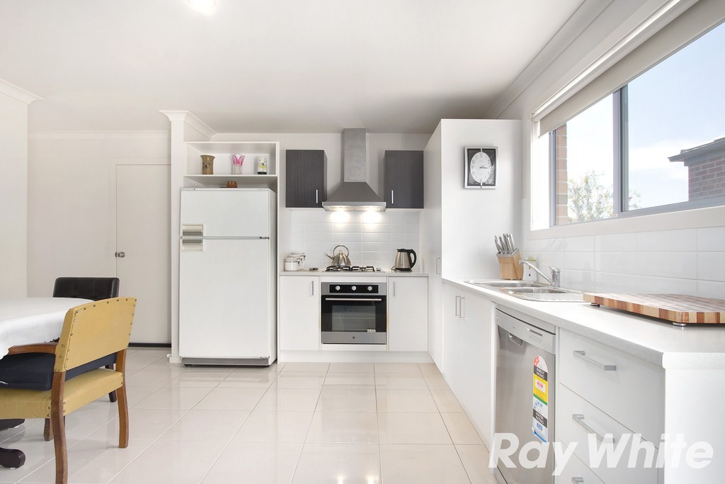 28/11 Hawk Avenue, Pakenham, VIC 3810