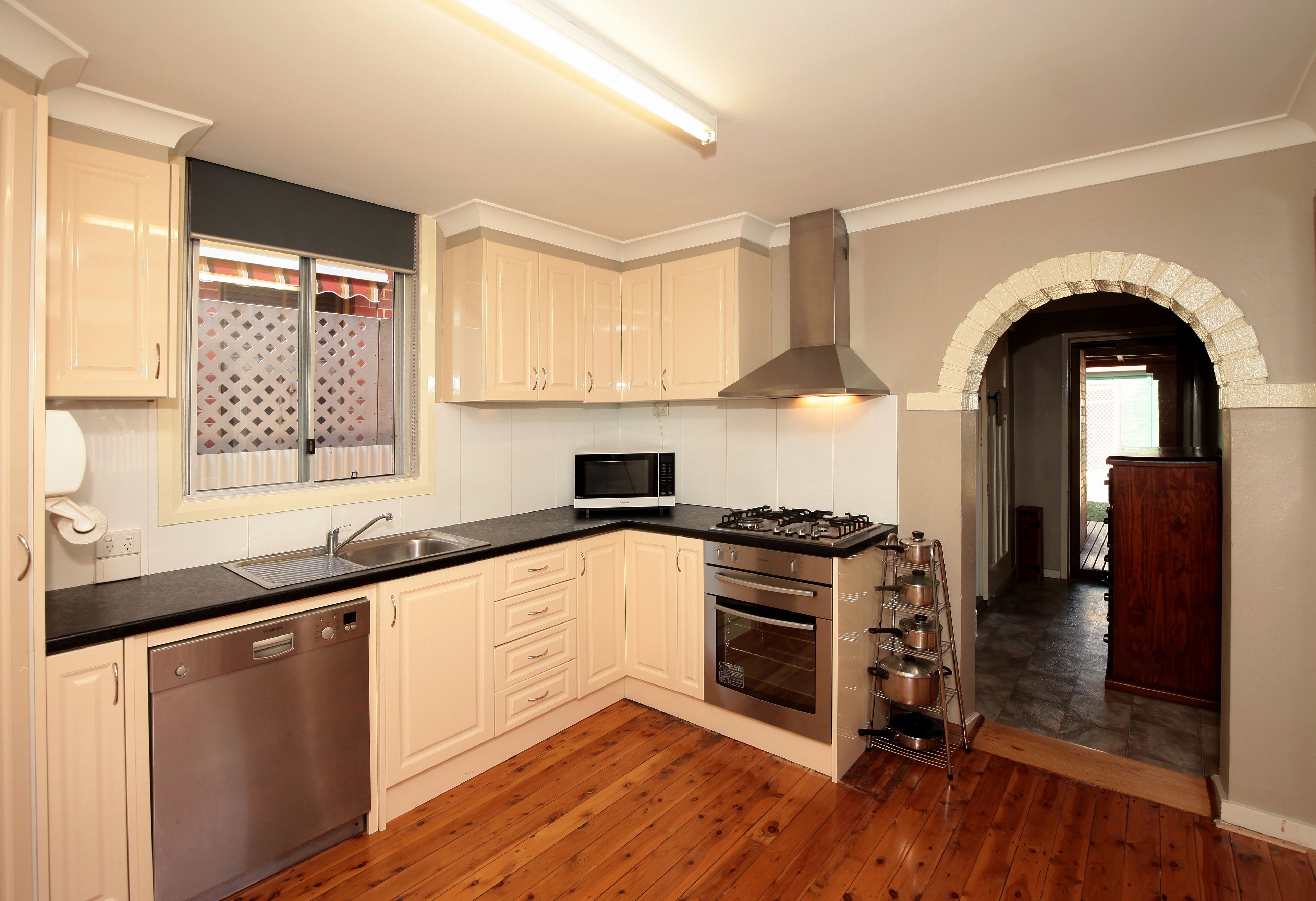 186 Gurwood Street, Wagga Wagga, NSW 2650