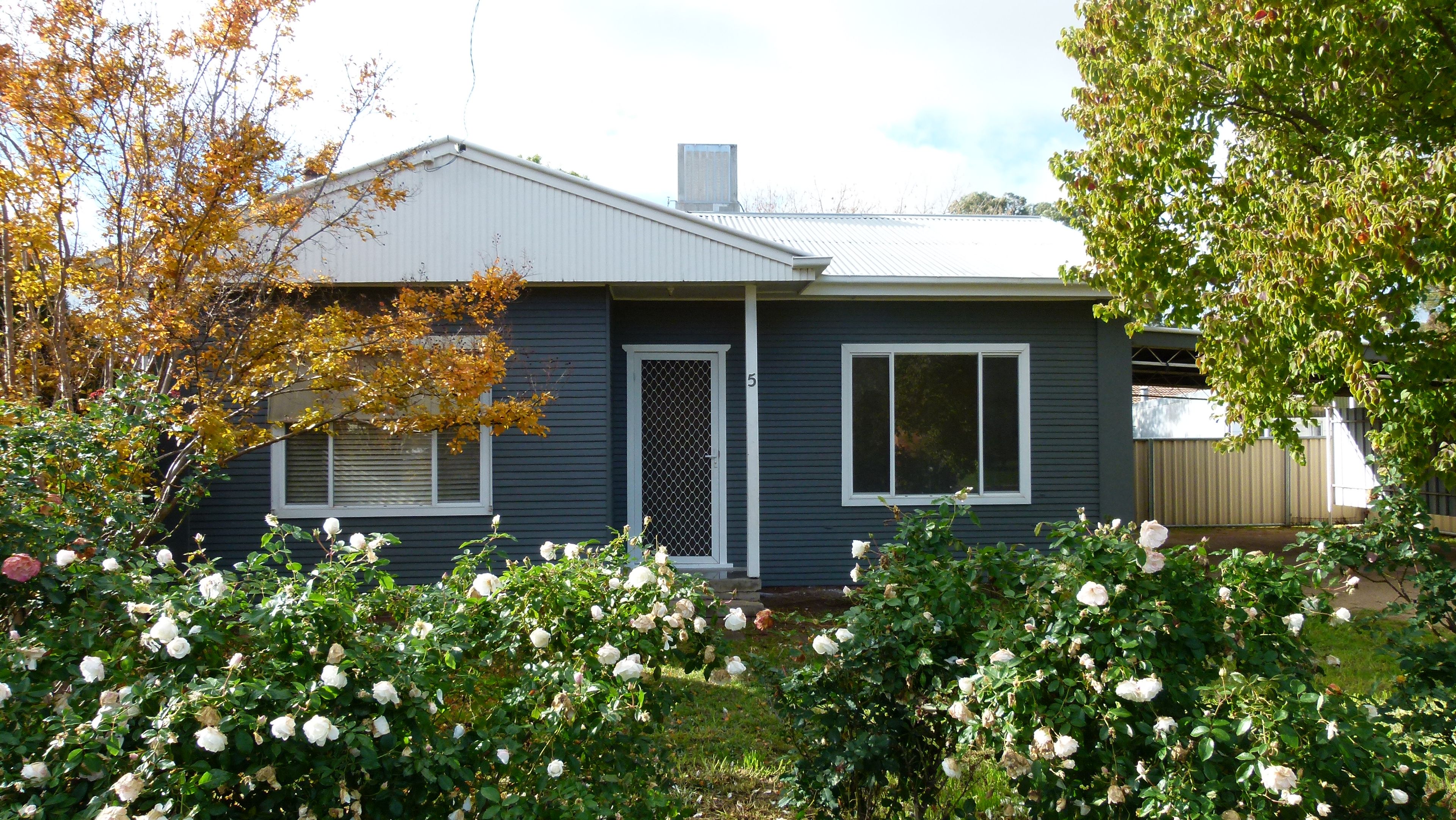 5 Facey Street