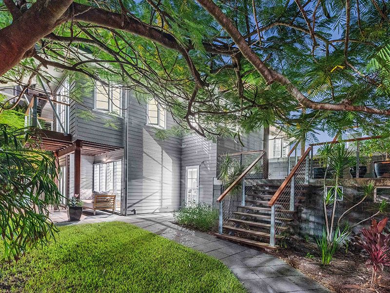 8 Brown Parade, Ashgrove, QLD 4060