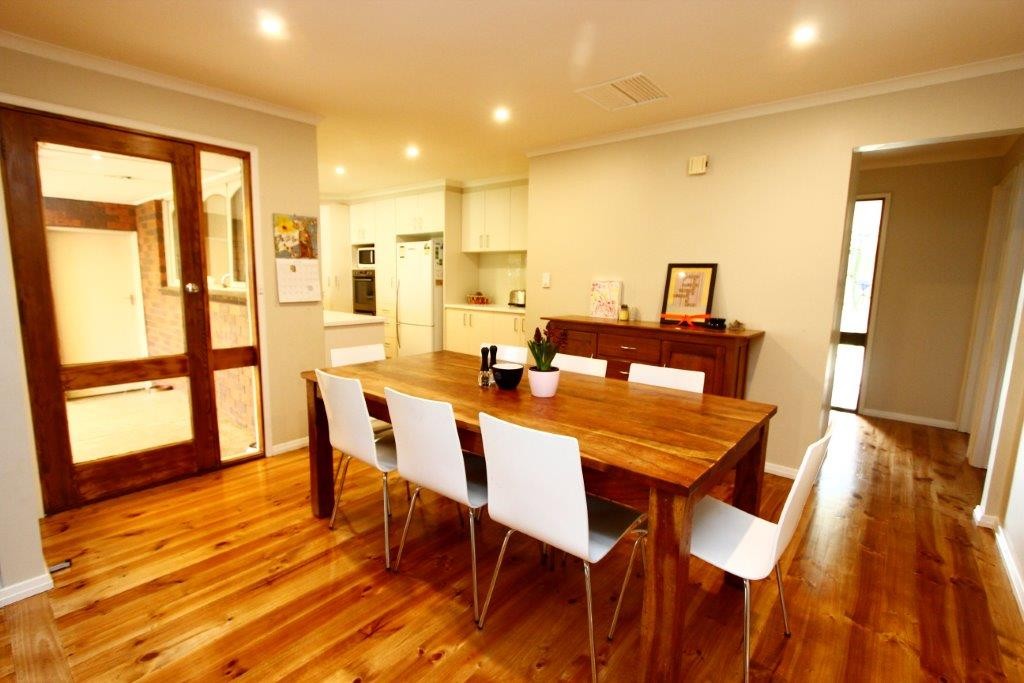 9 Pinecrest Drive, Highton, VIC 3216
