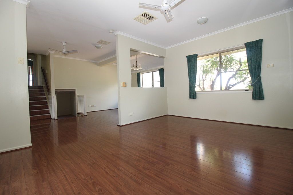 11 Park Avenue, Emerald, QLD 4720