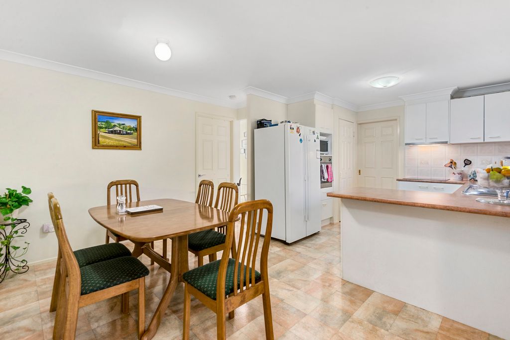 34 Paulene Crescent, Kearneys Spring, QLD 4350