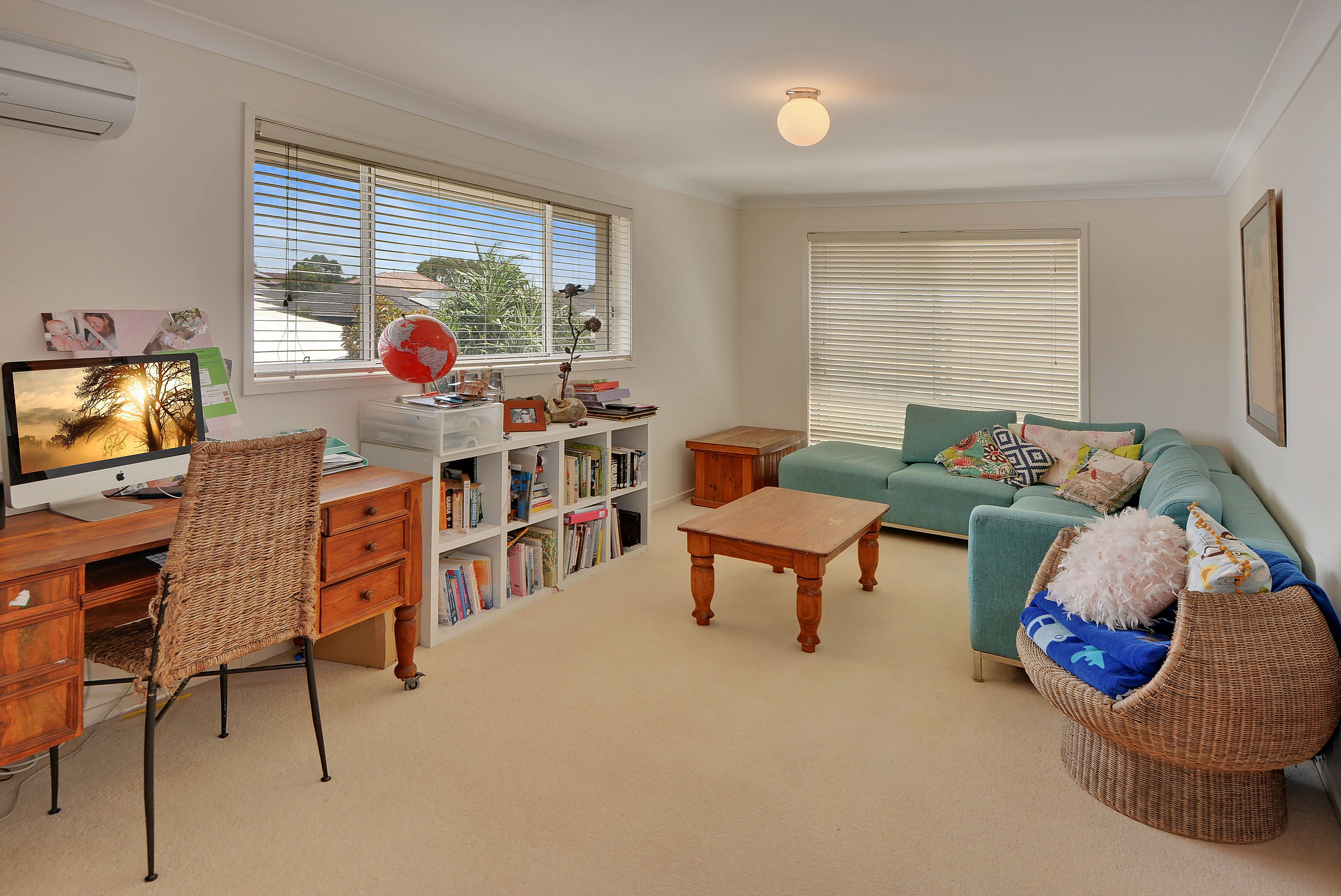 Unit 2 15 Liekefett Way, Little Mountain, QLD 4551