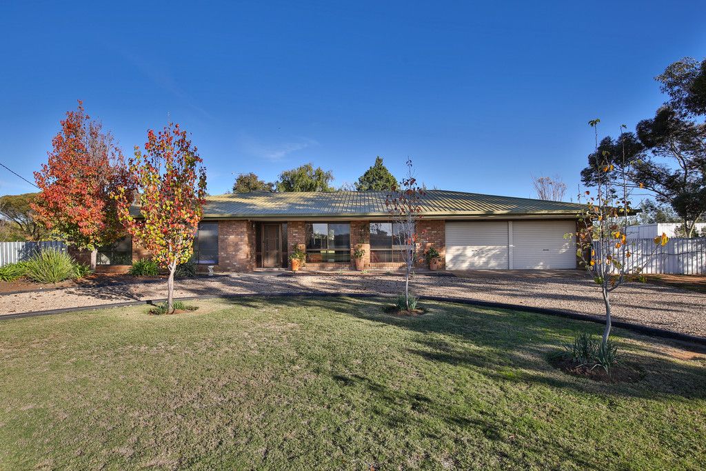 27 Main Avenue South, Merbein VIC 3505