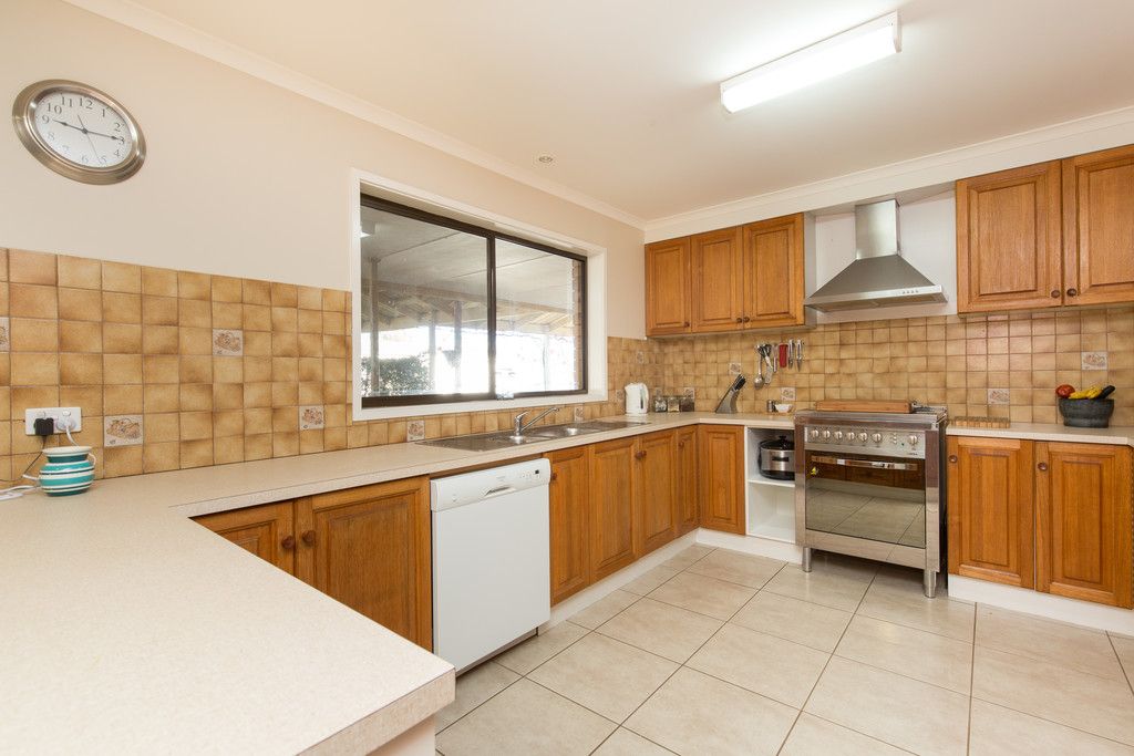 27 Main Avenue South, Merbein, VIC 3505