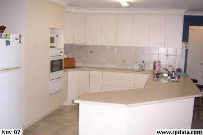 6 Bettina Court, Eatons Hill, QLD 4037