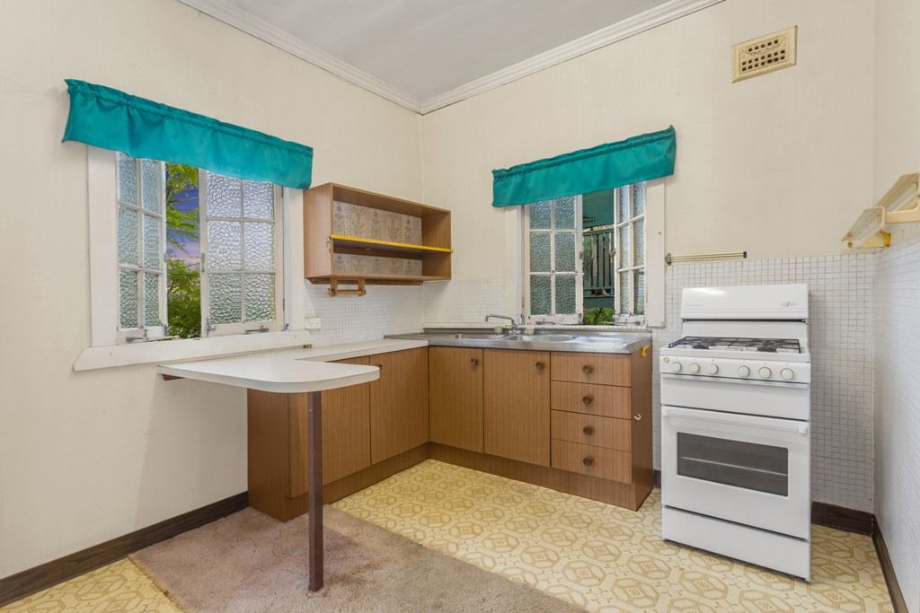 255 Days Road, Grange, QLD 4051