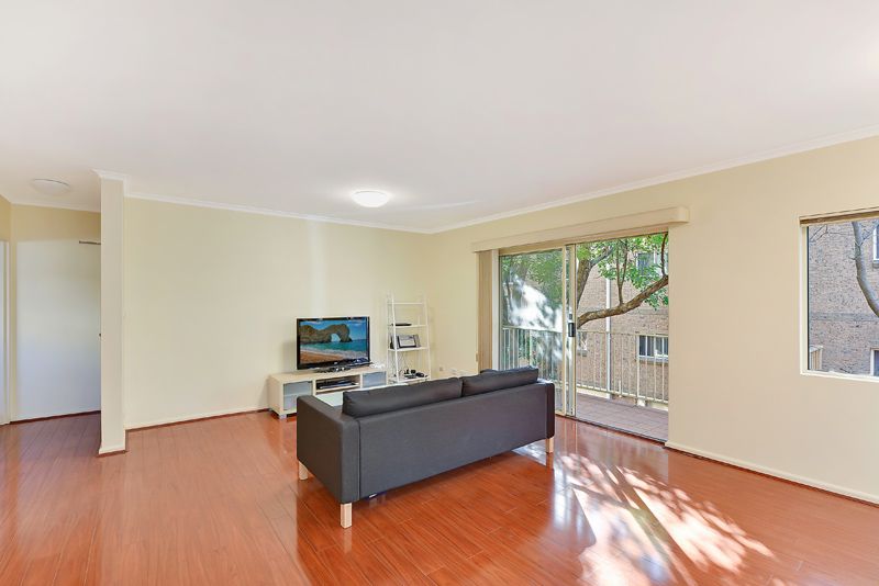 4/64 Albert Street, Hornsby, NSW 2077