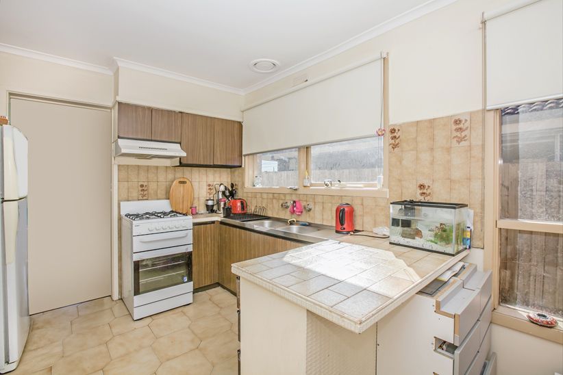 13 Miriam Street, Thomastown, VIC 3074