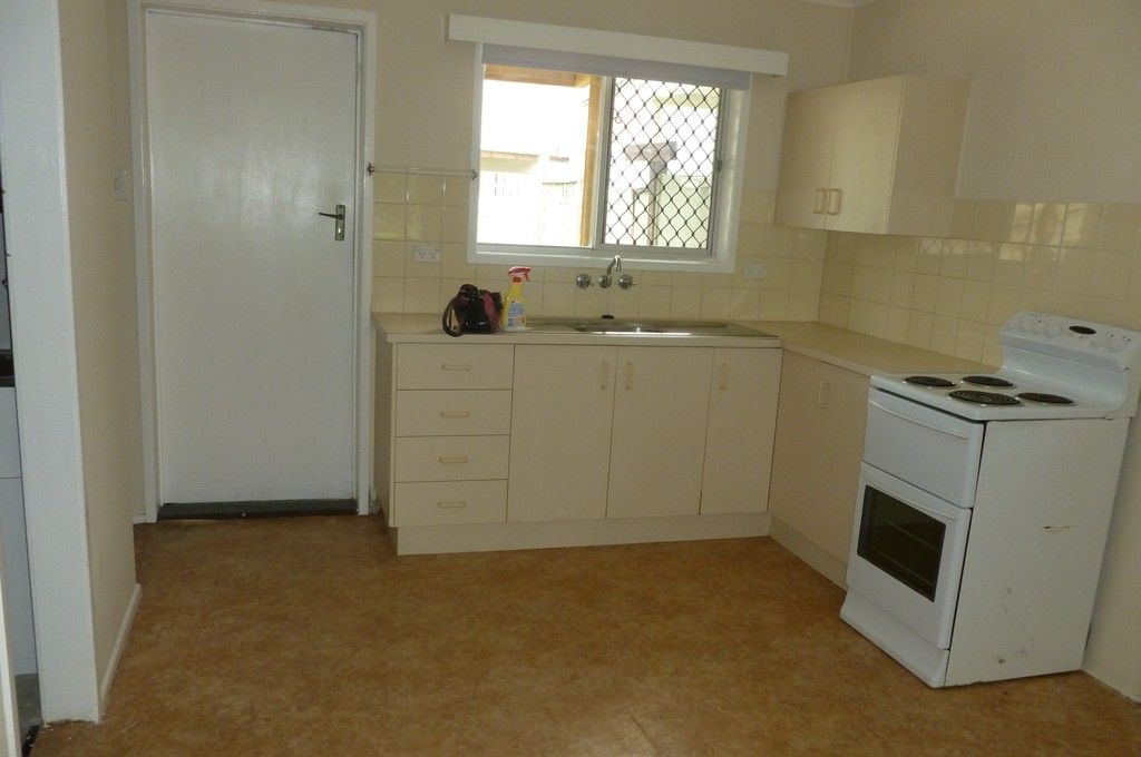2/3 Down Street, Scarness, QLD 4655