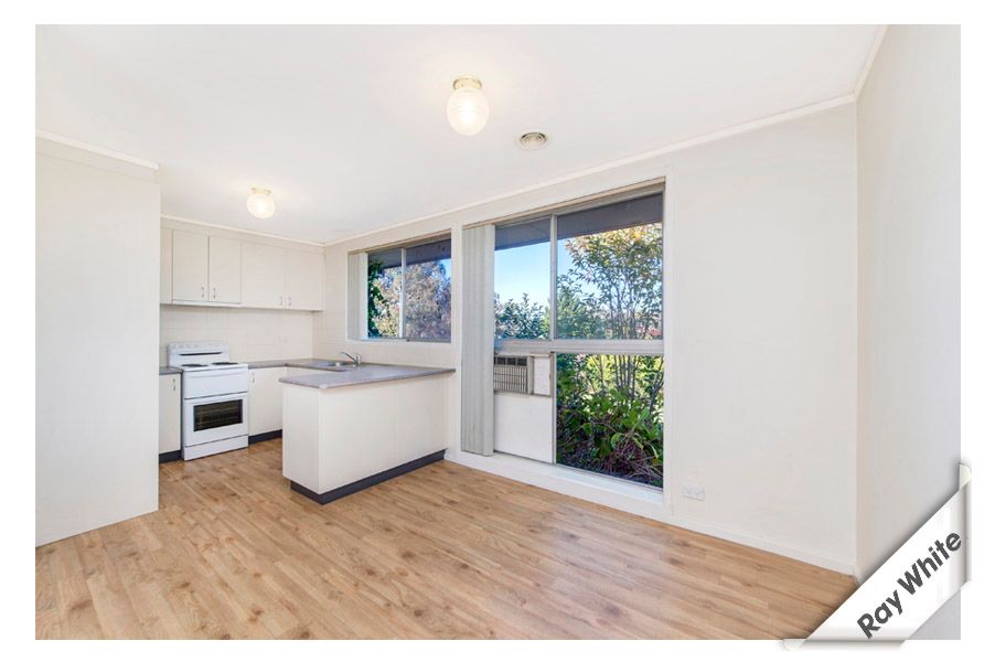 34 Bennelong Crescent, Macquarie, ACT 2614