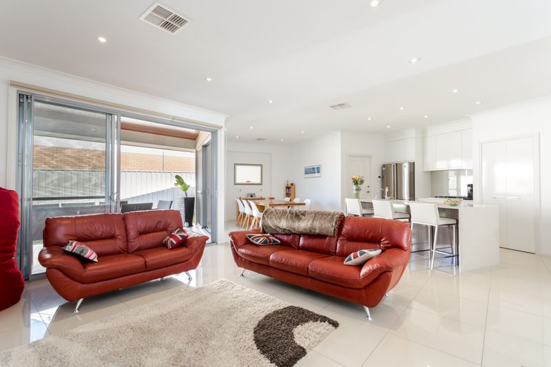 11 Westmoreland Road, Grange, SA 5022