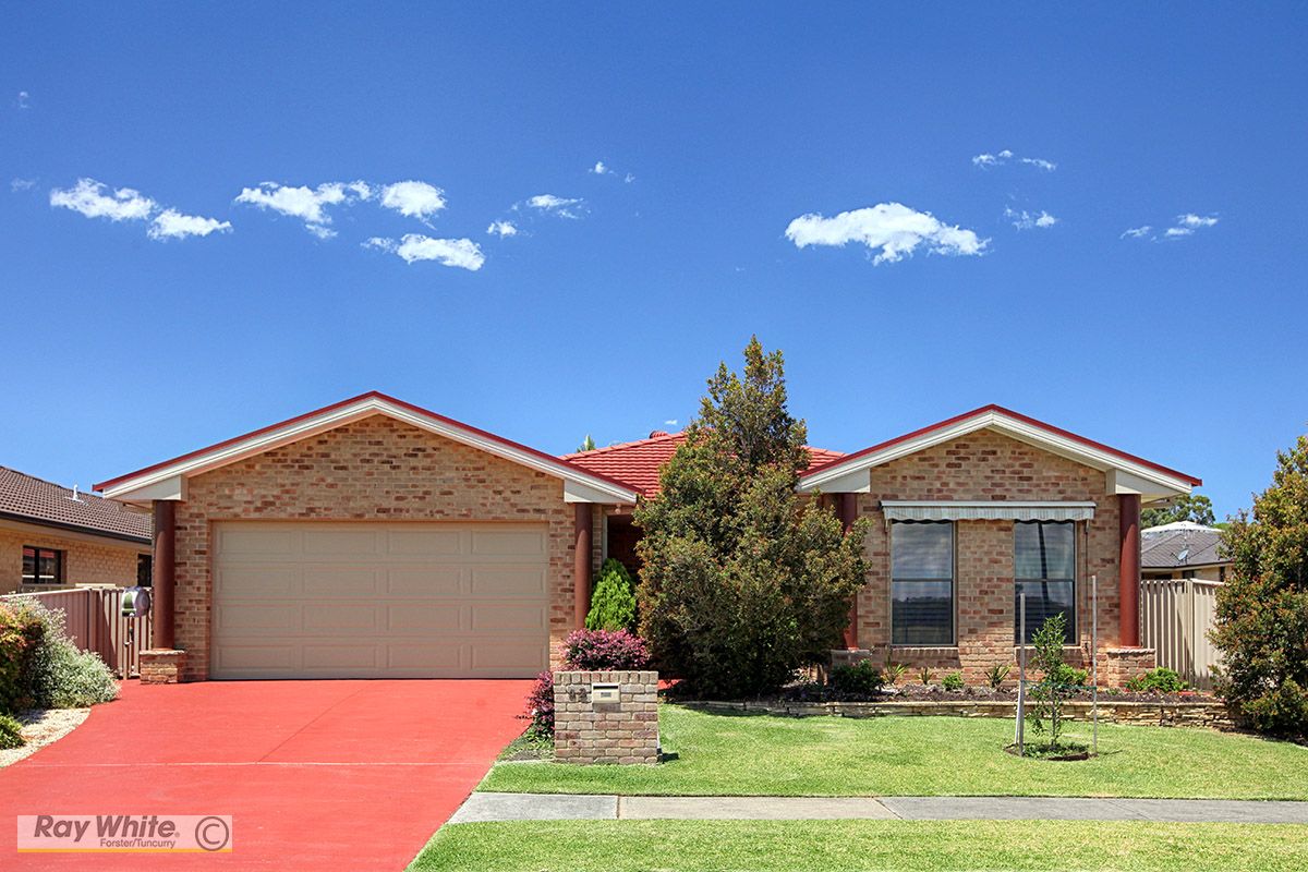 42 Wamara Crescent, Forster, NSW 2428