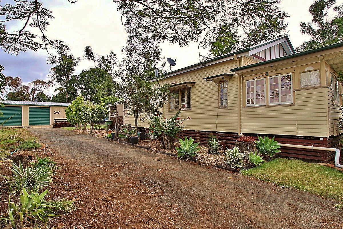 8 Erskine Street, Fernvale, QLD 4306