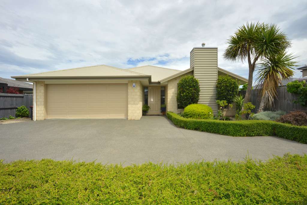 33 Mataroa Place photo 0