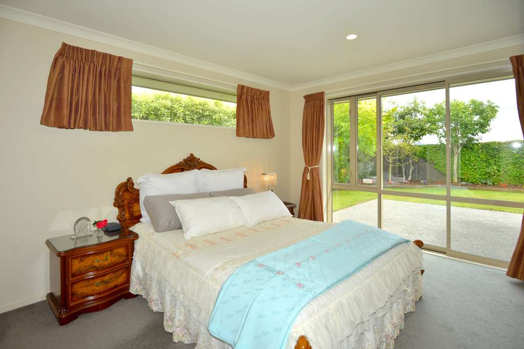 33 Mataroa Place photo 6