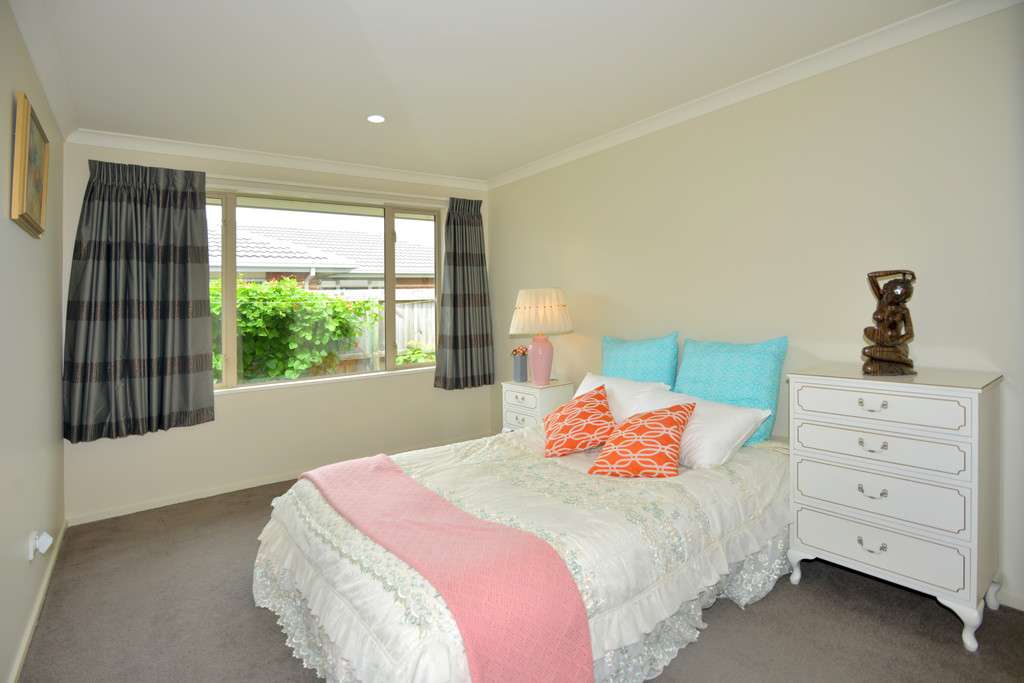 33 Mataroa Place photo 7