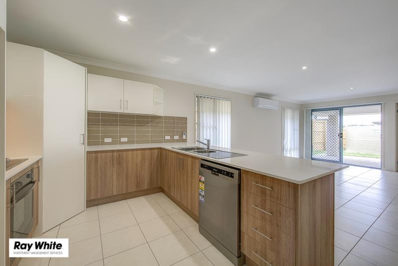 15 Rosella Street, Redbank Plains, QLD 4301