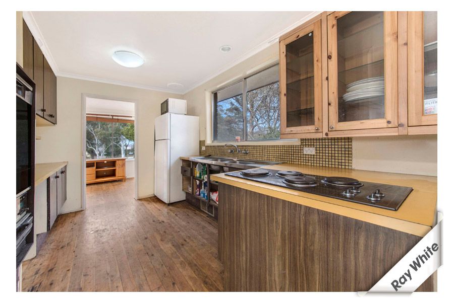 8 Dale Circuit, Kambah, ACT 2902