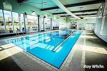 261/36 Racecourse Road, Pakenham, VIC 3810